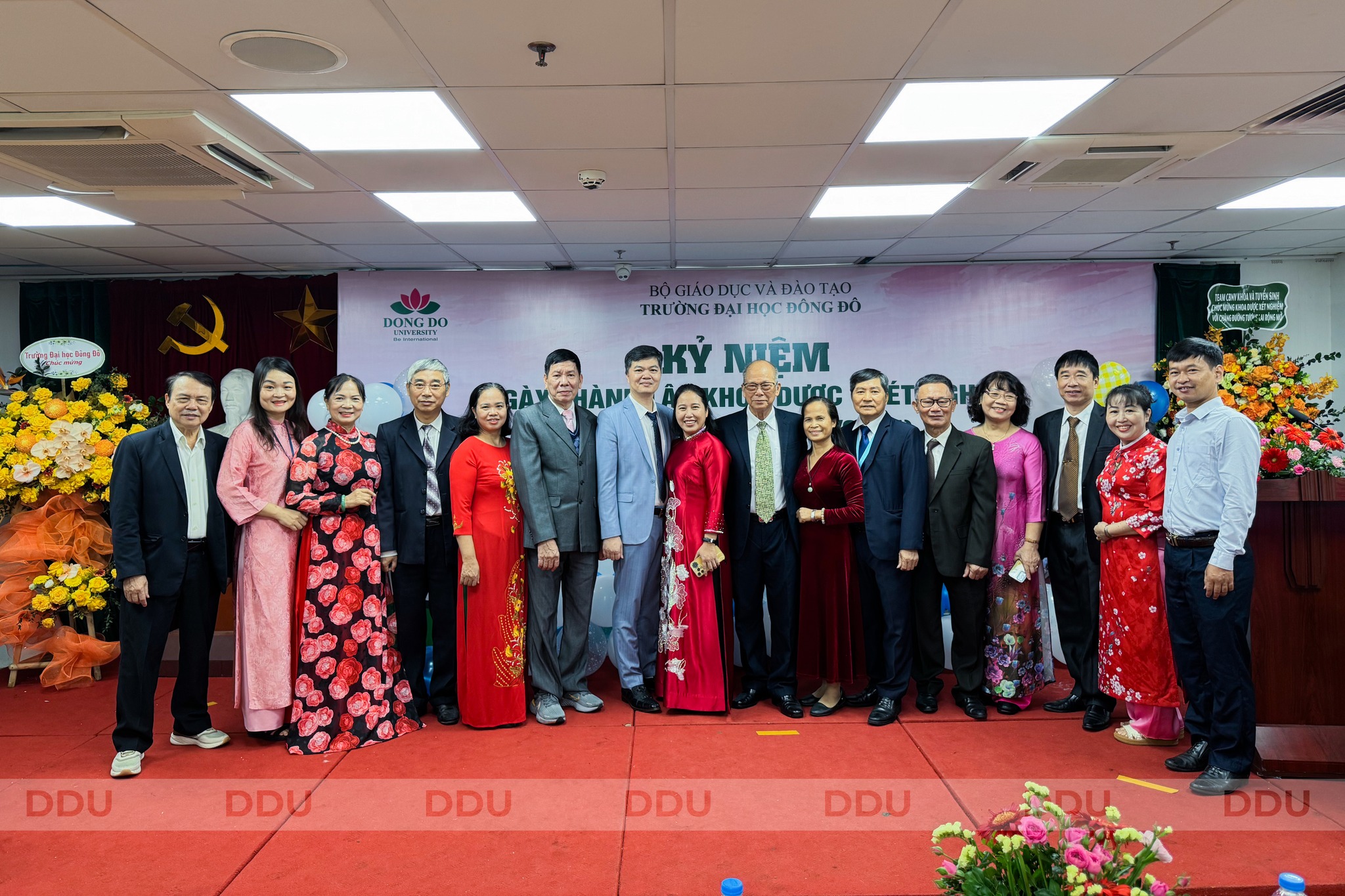 Khoa Dược - Xét nghiệm Long trọng tổ chức Lễ Kỷ niệm 4 năm ngày thành lập (01/11/2021 - 01/11/2025)