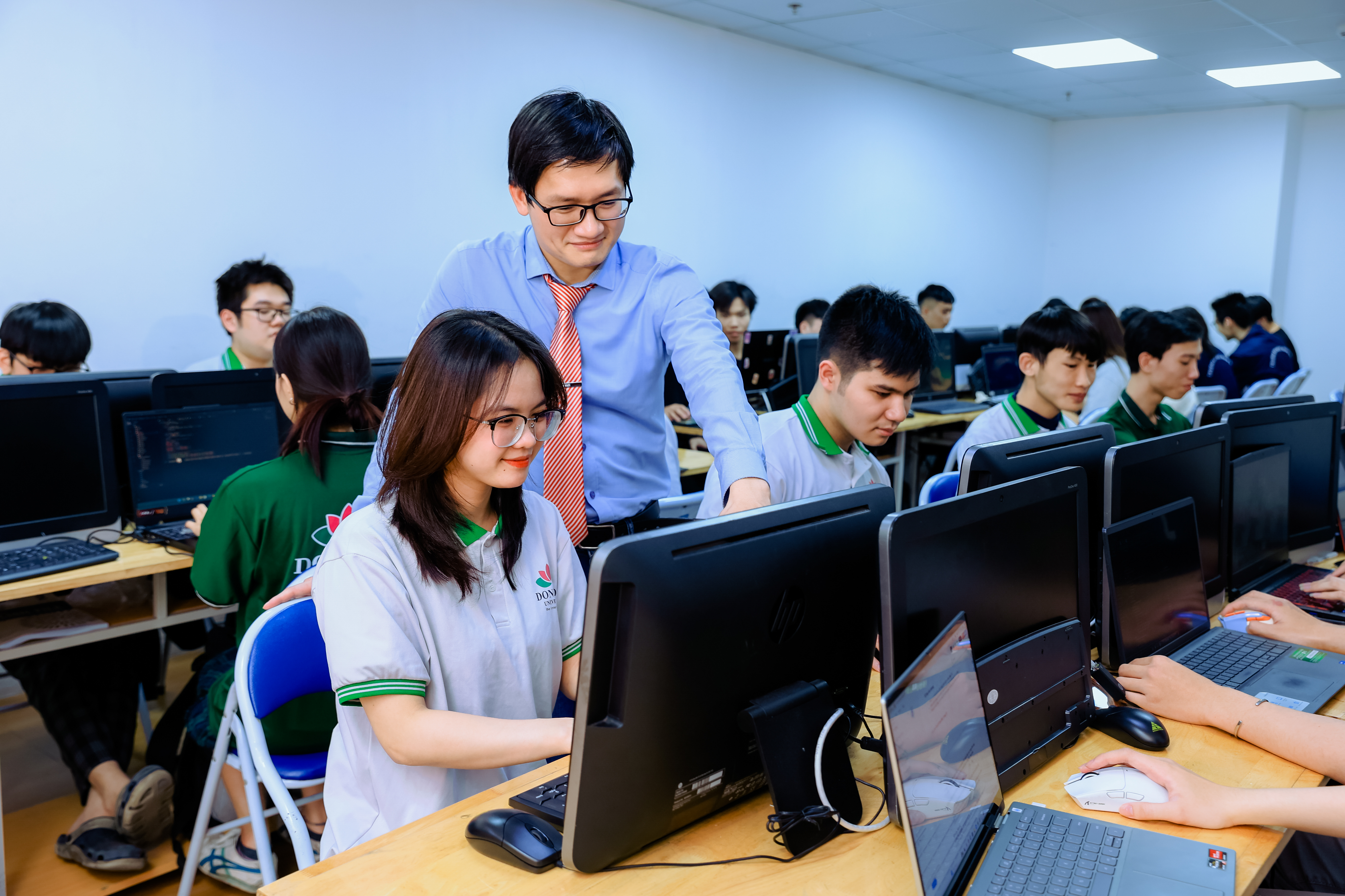 Giới thiệu ngành Công nghệ thông tin