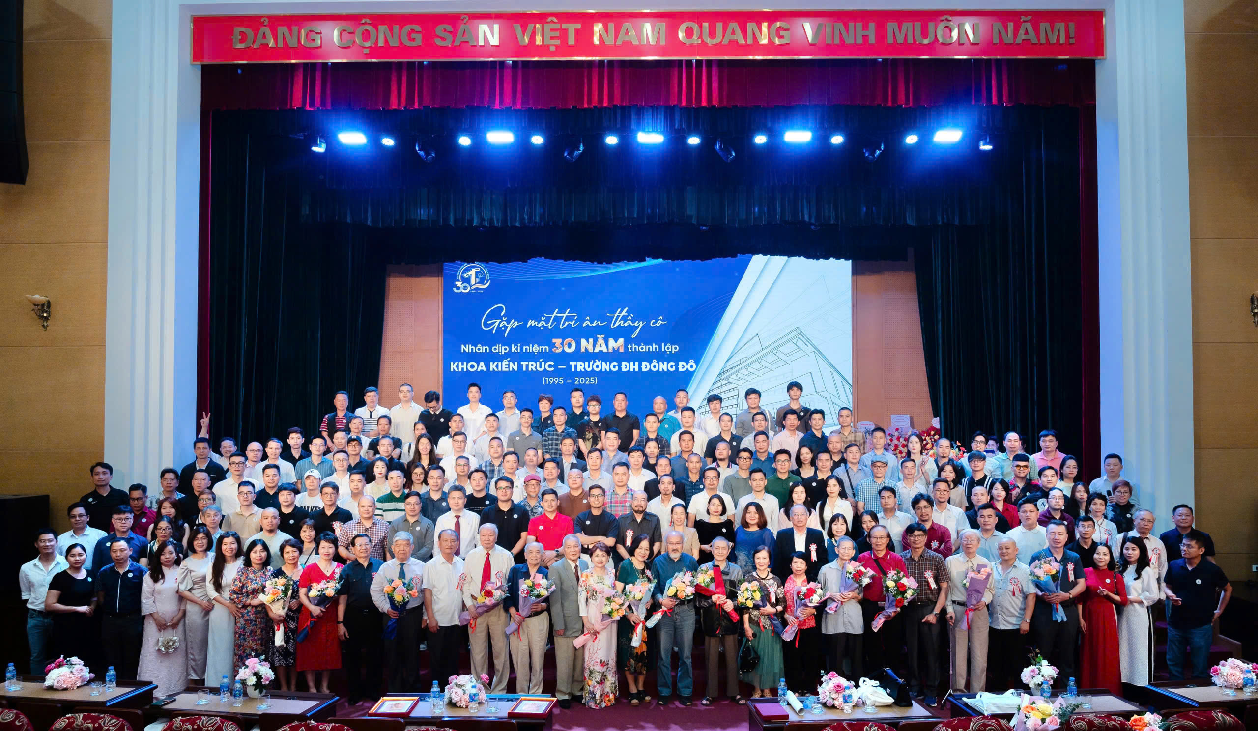 Lễ kỷ niệm 30 năm thành lập Khoa Kiến trúc trường Đại học Đông Đô - Hành trình tri ân và kết nối