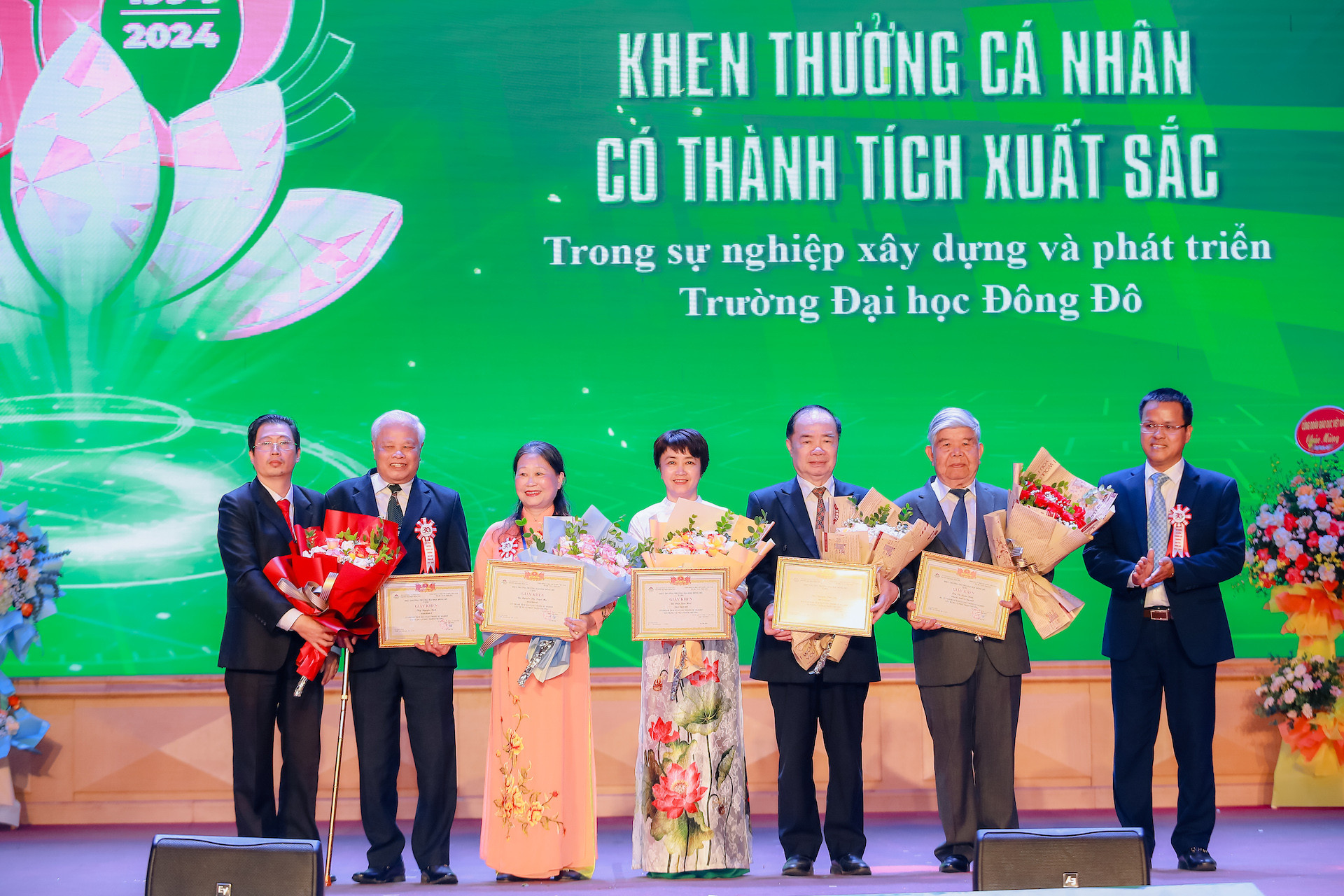 Tạp chí diễn đàn doanh nghiệp: Ba thập kỷ trưởng thành và phát triển của Trường Đại học Đông Đô
