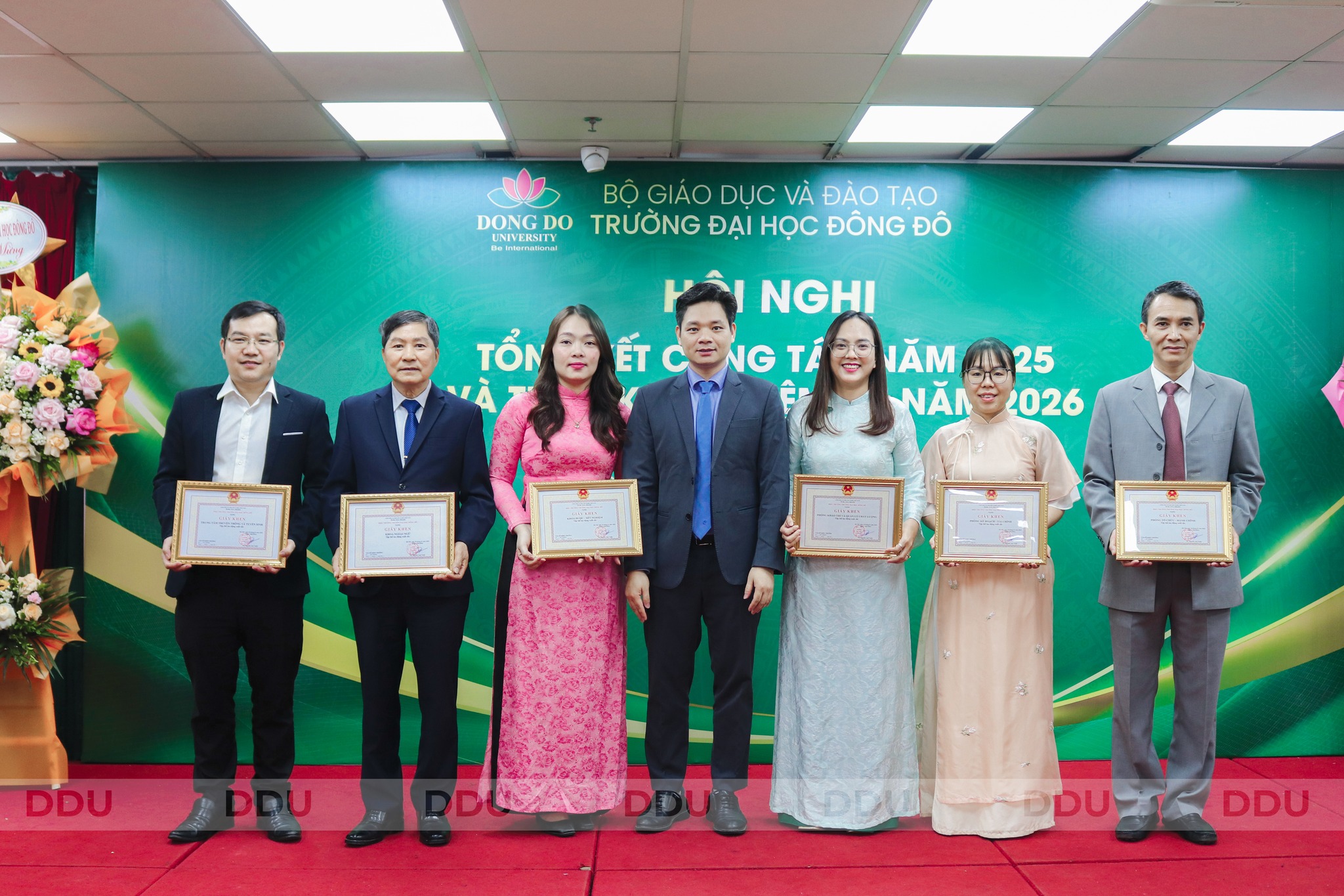 Trường Đại học Đông Đô tổng kết công tác năm 2025: Nỗ lực ổn định và tạo tiền đề phát triển bền vững