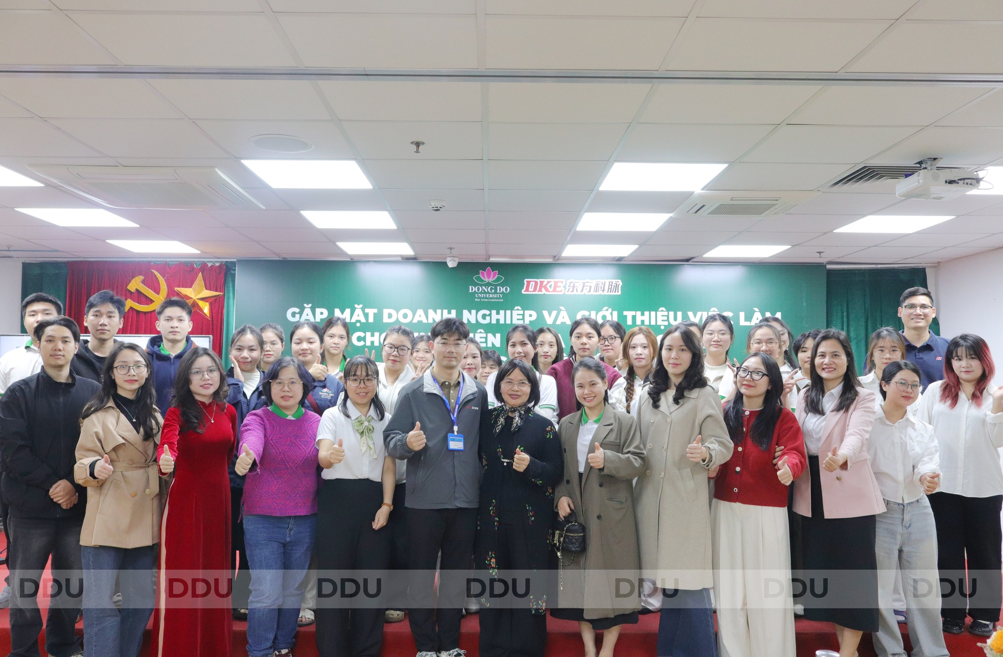 Kết nối doanh nghiệp & Cơ hội việc làm: Sinh viên Đông Đô tự tin chinh phục nhà tuyển dụng Quốc tế DKE