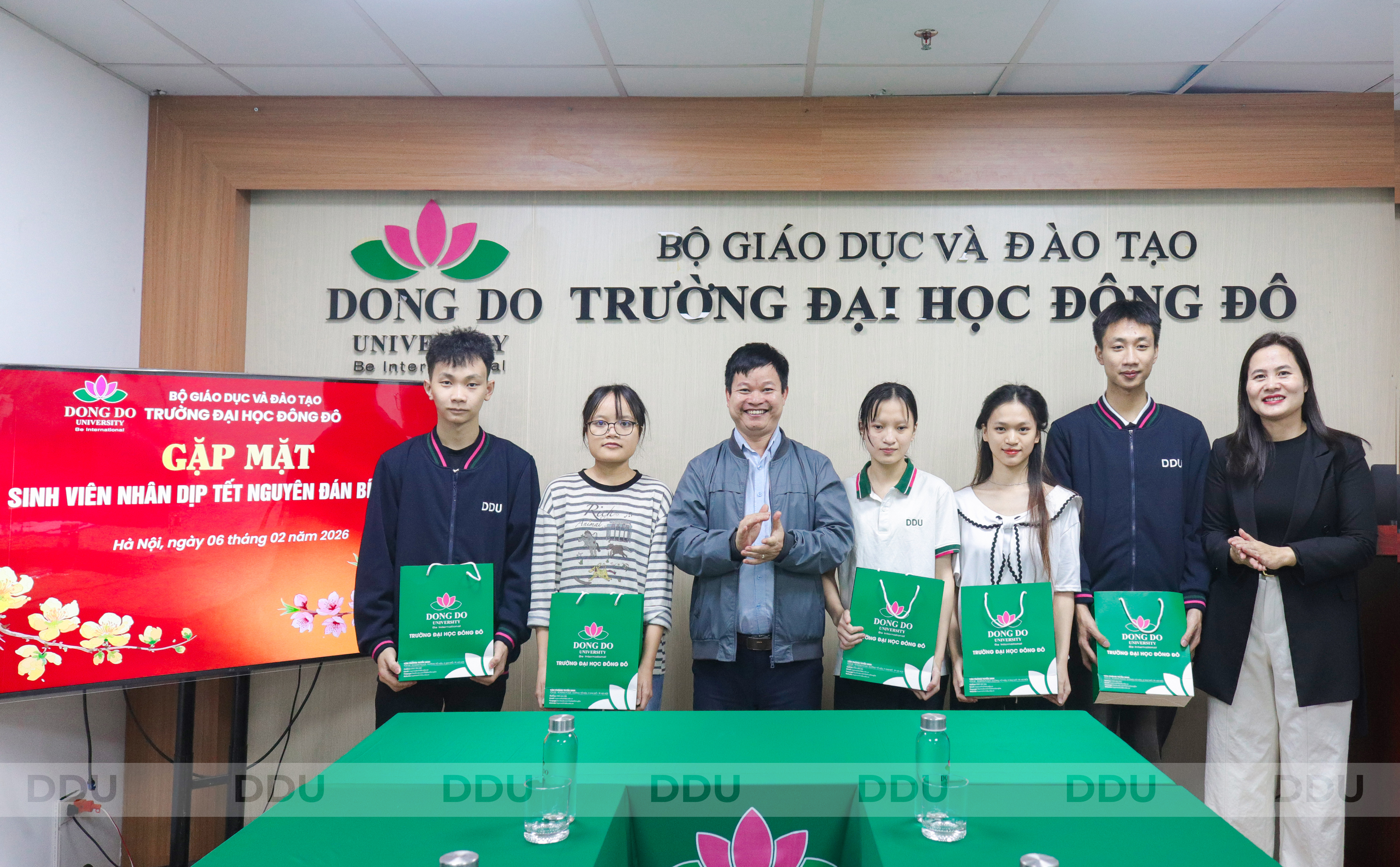 Trường Đại học Đông Đô gặp mặt sinh viên nhân dịp tết nguyên đán Bính Ngọ năm 2026